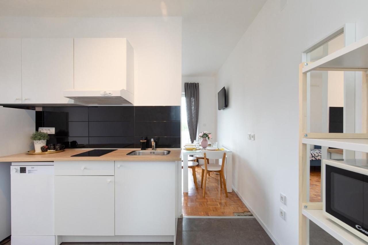 Oleander Apartment Malinska Exterior photo